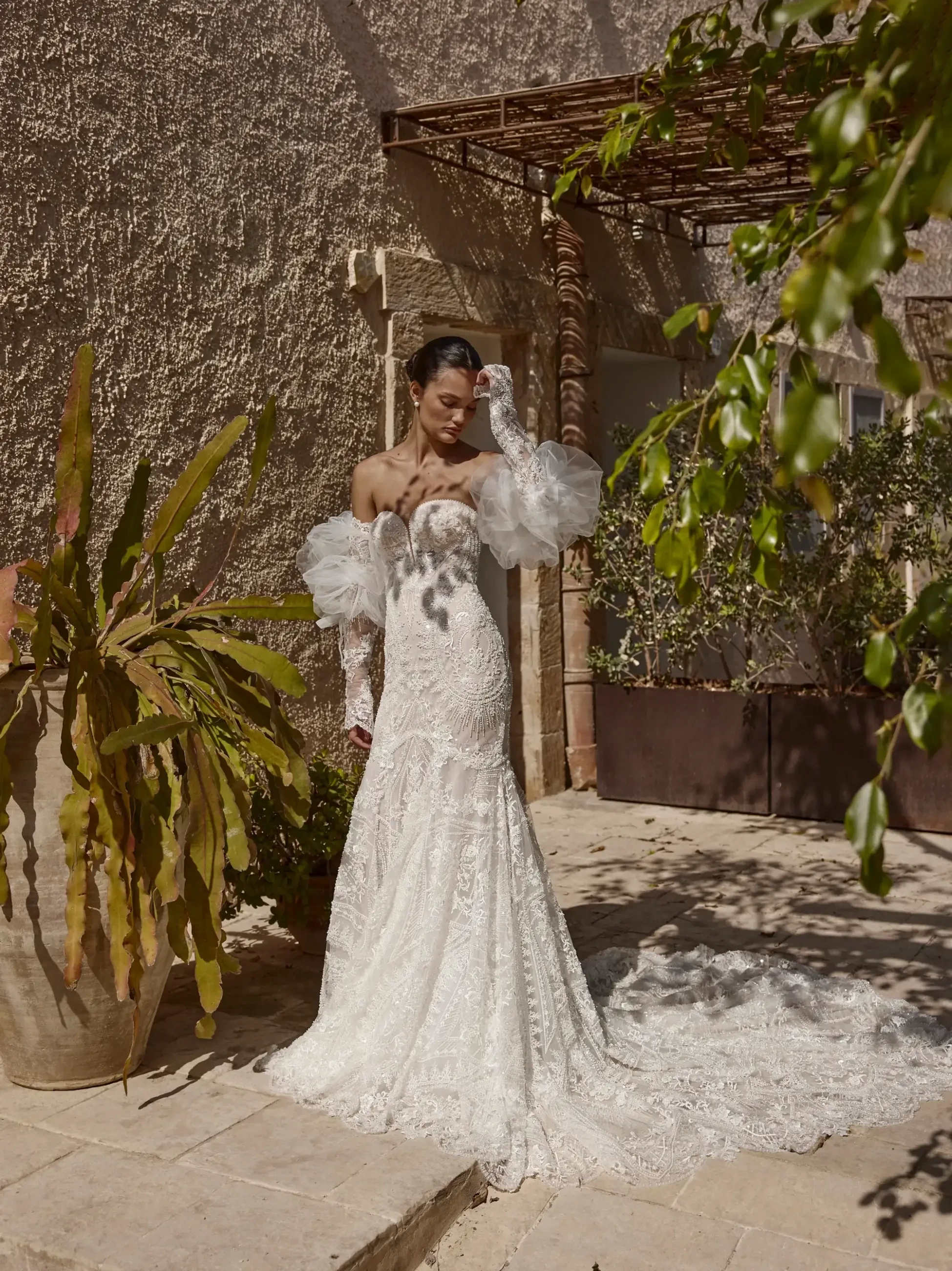 Winter Bridal Accessories: Must-Have Pieces for the Perfect Cold-Weather Wedding Day Image